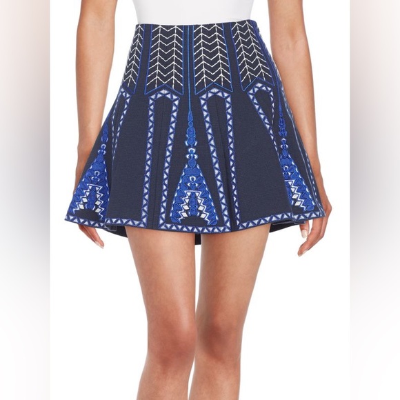Bcbgmaxazria Bronwyn Skirt in Navy Multi worn by Emma Duval - Picture 1 of 9